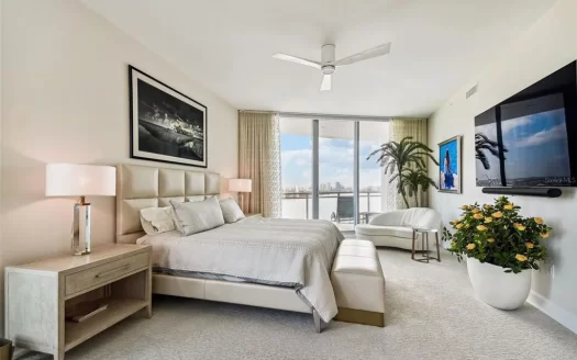 Villa On Washington Ave