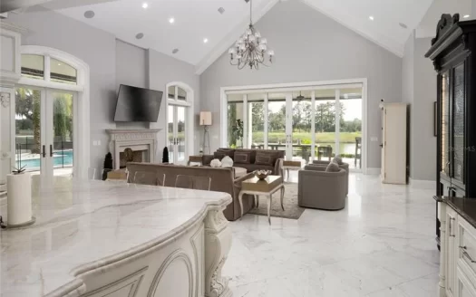 Luxury Villa In Rego Park