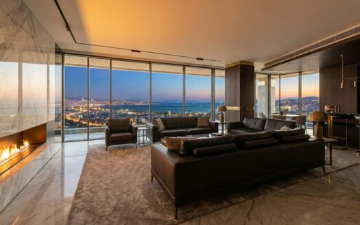Sky Summit Penthouse: Şehrin Zirvesinde Yaşam